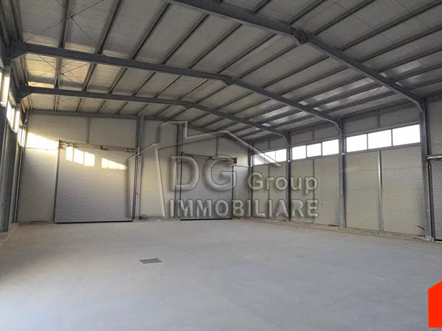 Immagine 2 di Capannone industriale in affitto  a Alcamo