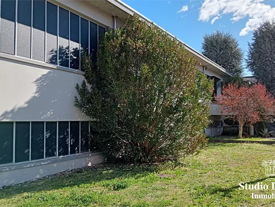 Immagine 7 di Capannone industriale in vendita  a Seregno