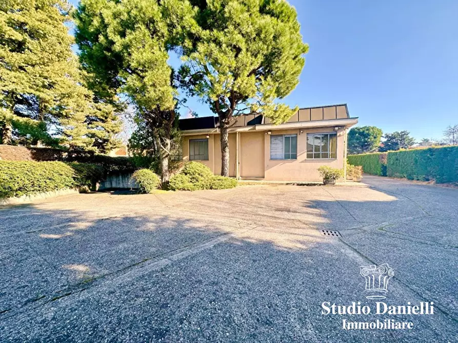 Immagine 4 di Capannone industriale in vendita  10 a Carate Brianza