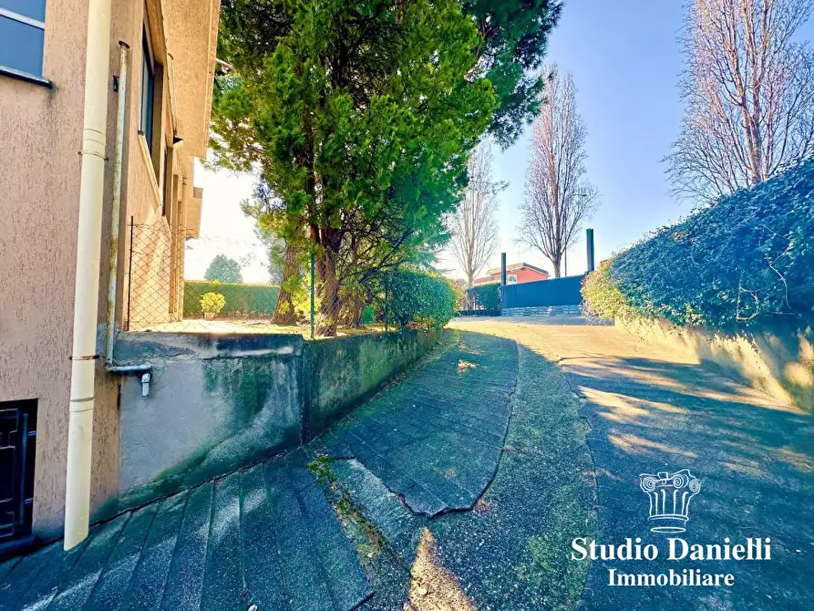 Immagine 6 di Capannone industriale in vendita  10 a Carate Brianza