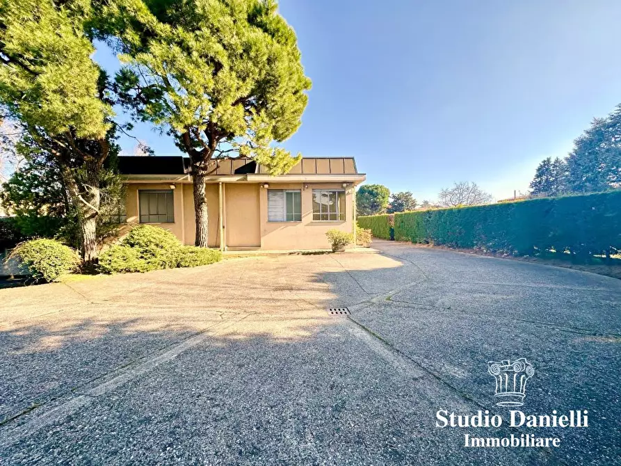 Immagine 5 di Capannone industriale in vendita  10 a Carate Brianza