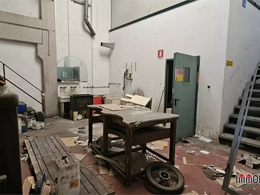 Immagine 3 di Capannone industriale in vendita  a Bagno A Ripoli