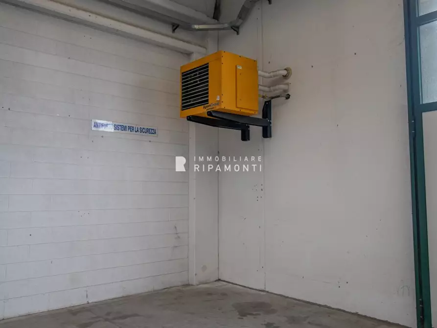 Immagine 9 di Capannone industriale in vendita  a Calolziocorte