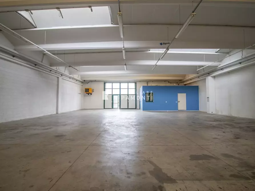 Immagine 4 di Capannone industriale in vendita  a Calolziocorte