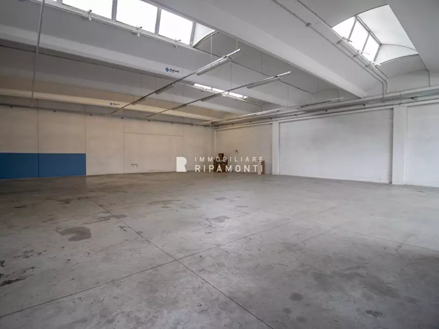 Immagine 5 di Capannone industriale in vendita  a Calolziocorte
