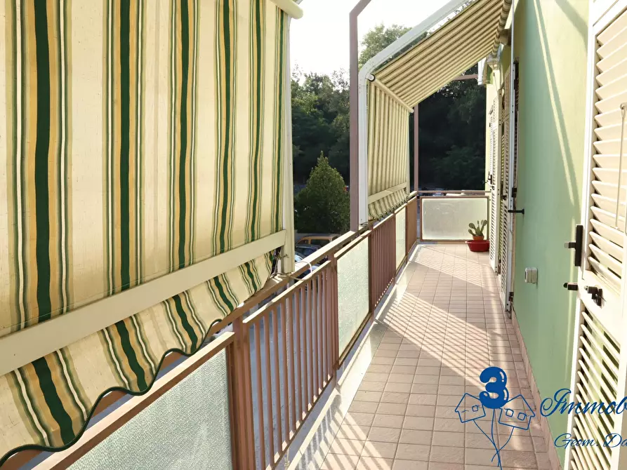 Immagine 3 di Capannone industriale in vendita  a Albenga