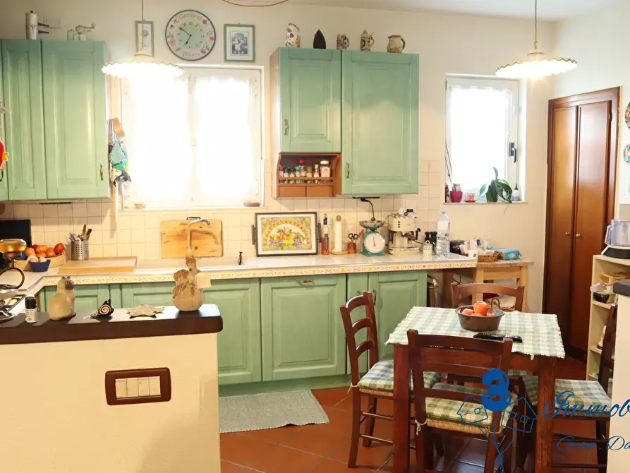 Immagine 9 di Capannone industriale in vendita  a Albenga