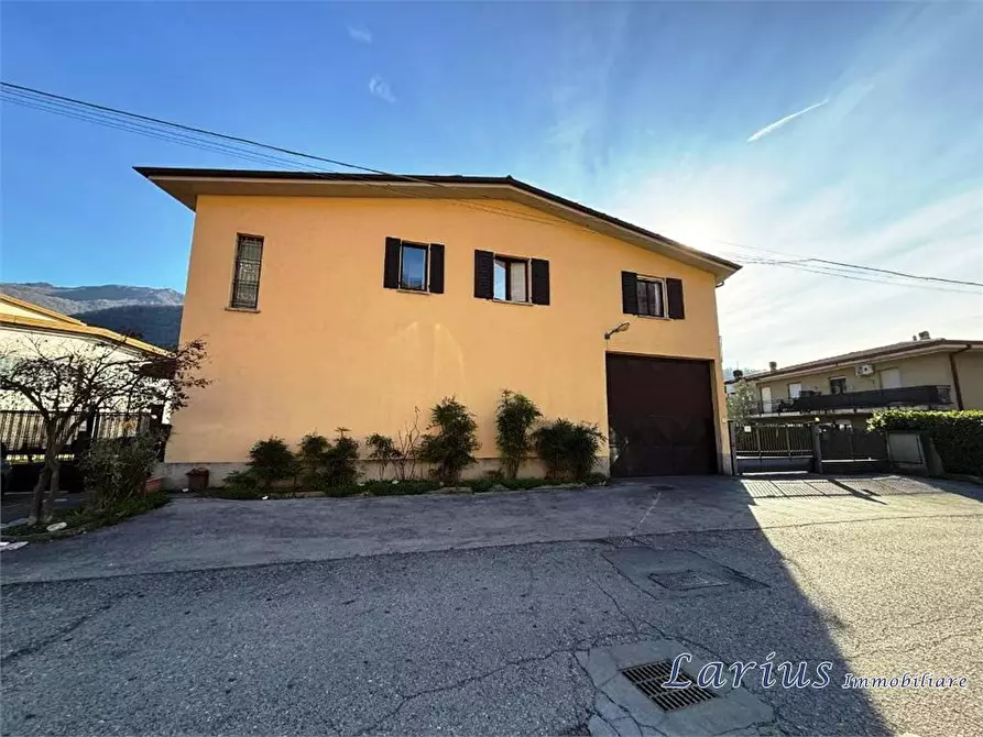 Immagine 3 di Casa indipendente in vendita  5 a Canzo