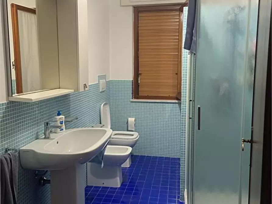 Immagine 9 di Casa indipendente in vendita  a Ortonovo