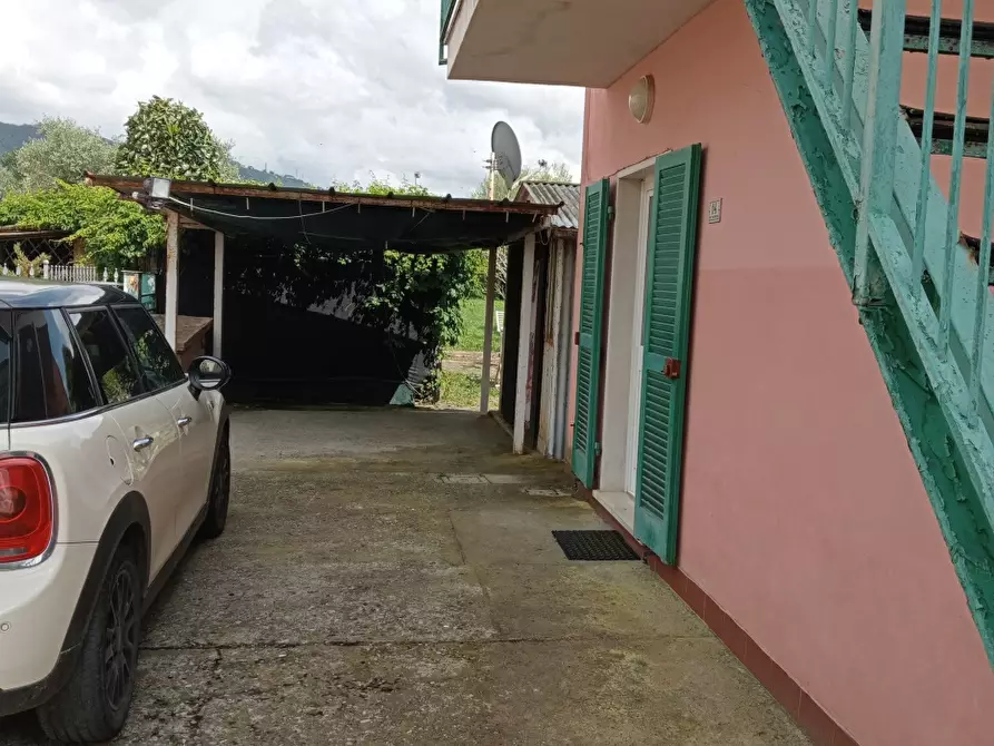 Immagine 4 di Casa indipendente in vendita  a Castelnuovo Magra