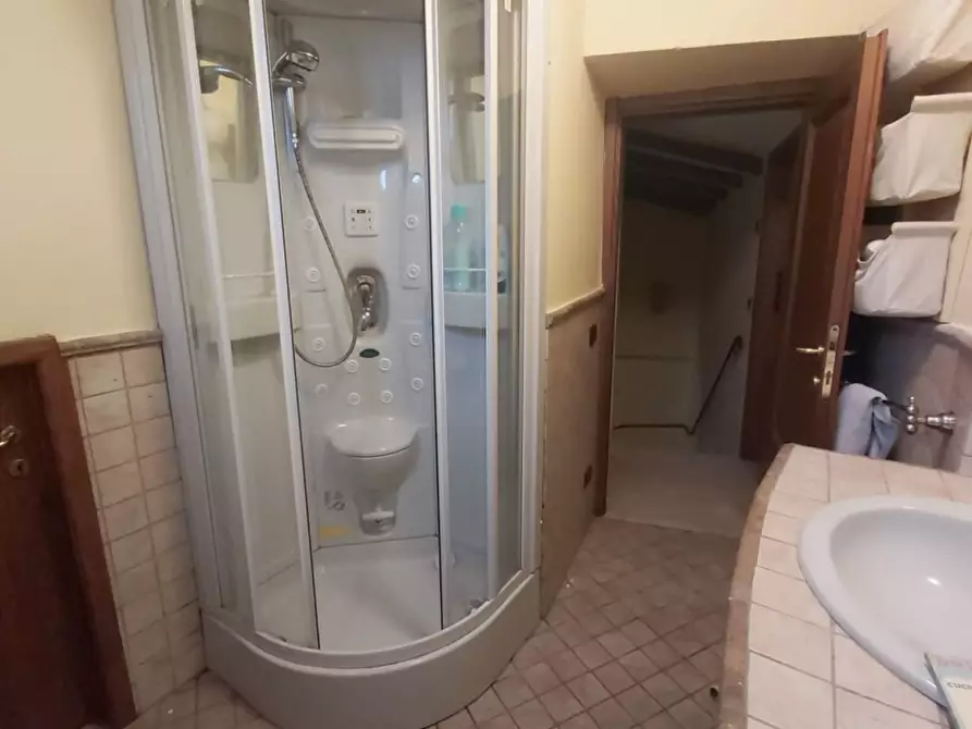 Immagine 10 di Casa indipendente in vendita  a Fosdinovo