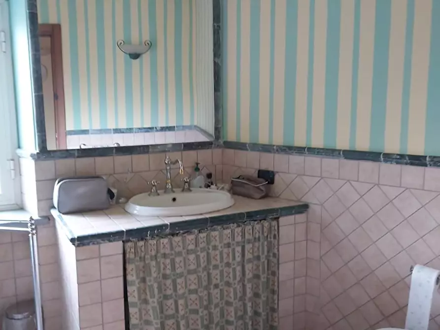 Immagine 9 di Casa indipendente in vendita  a Fosdinovo