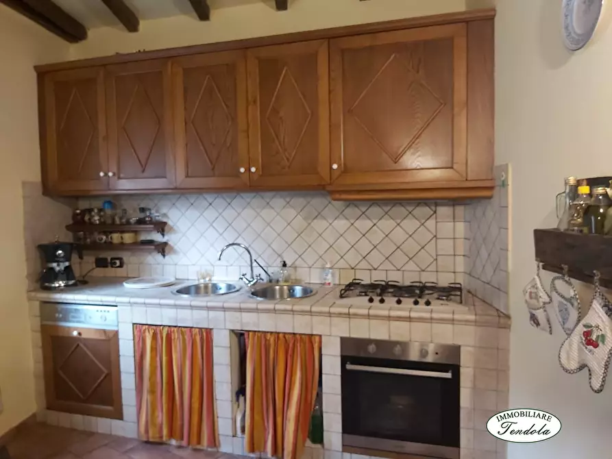 Immagine 6 di Casa indipendente in vendita  a Fosdinovo