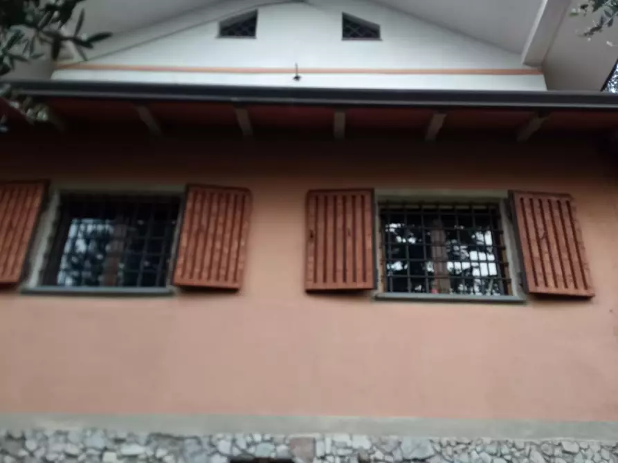 Immagine 5 di Casa indipendente in vendita  a Massa