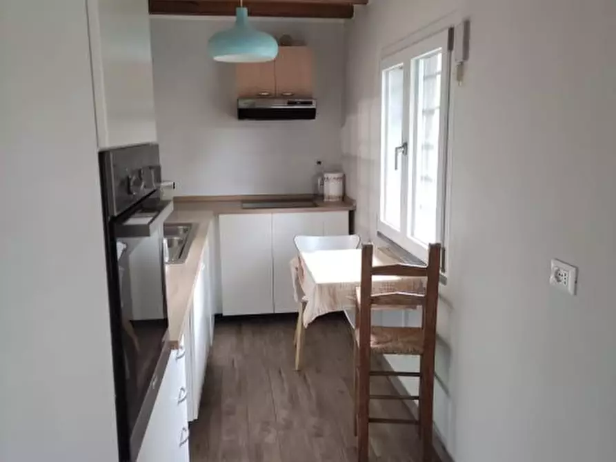 Immagine 10 di Casa indipendente in vendita  a Massa