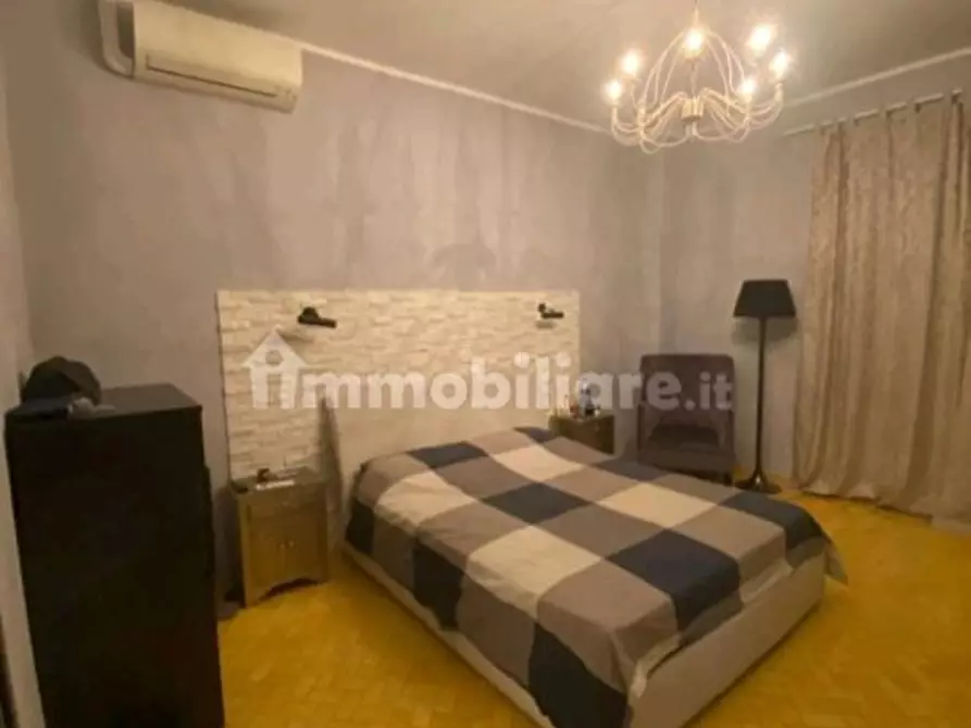 Immagine 10 di Casa semindipendente in vendita  a Castelnuovo Magra