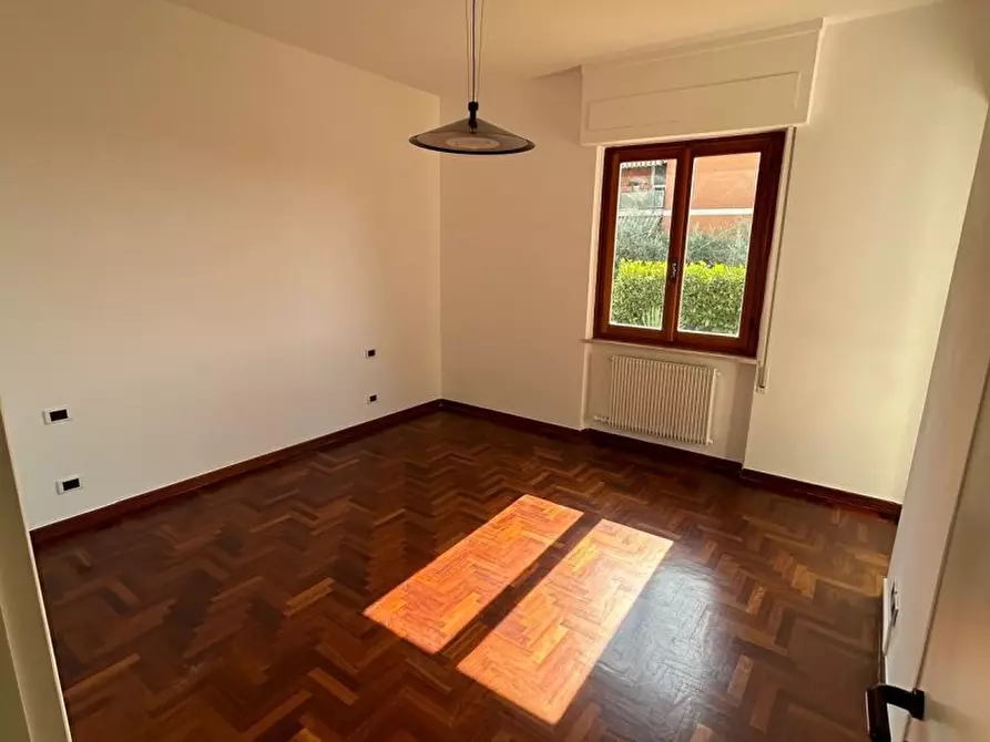 Immagine 9 di Casa semindipendente in vendita  a Castelnuovo Magra