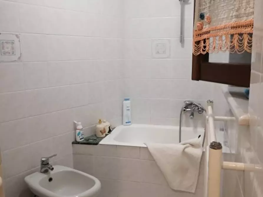 Immagine 5 di Casa semindipendente in vendita  a Castelnuovo Magra