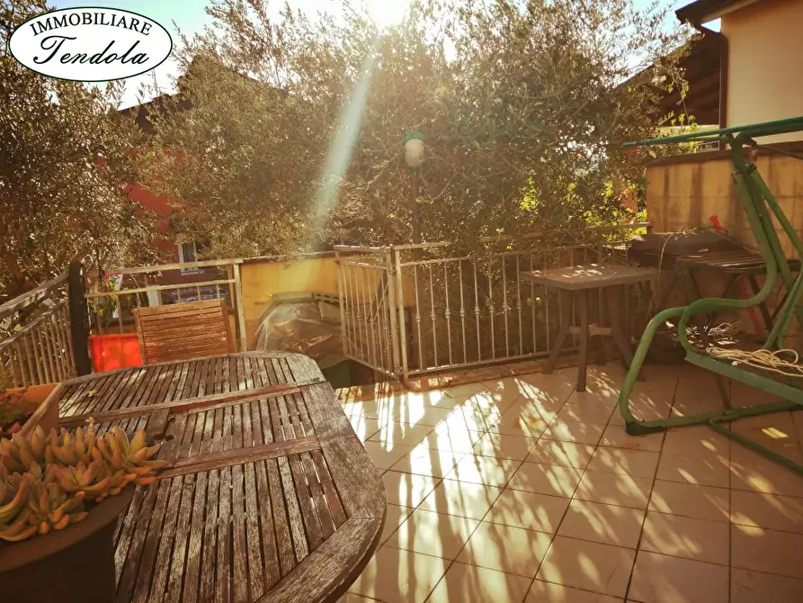 Immagine 10 di Casa semindipendente in vendita  a Castelnuovo Magra