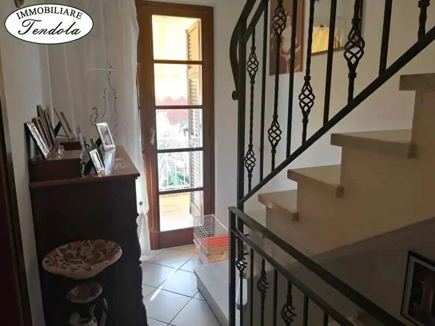 Immagine 8 di Casa semindipendente in vendita  a Castelnuovo Magra