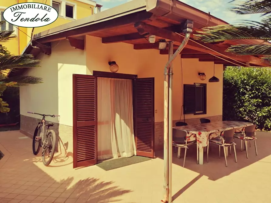 Immagine 4 di Casa semindipendente in vendita  a Ameglia