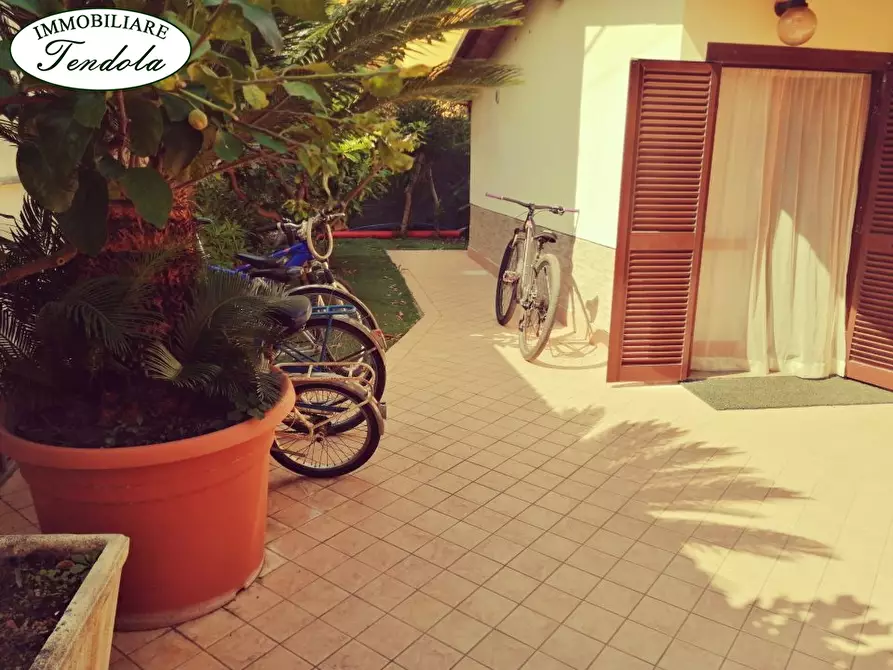 Immagine 6 di Casa semindipendente in vendita  a Ameglia