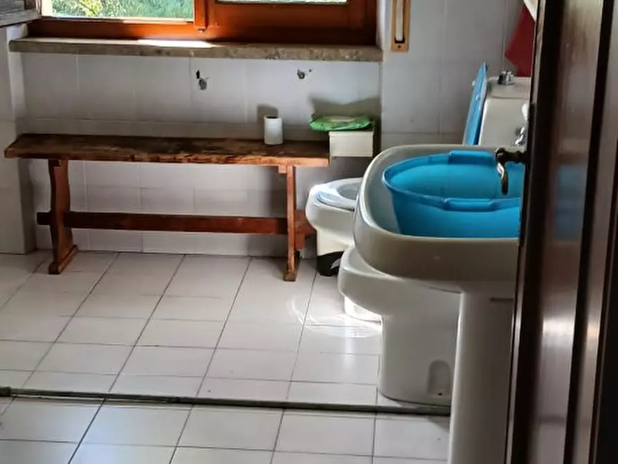 Immagine 9 di Casa semindipendente in vendita  a Castelnuovo Magra