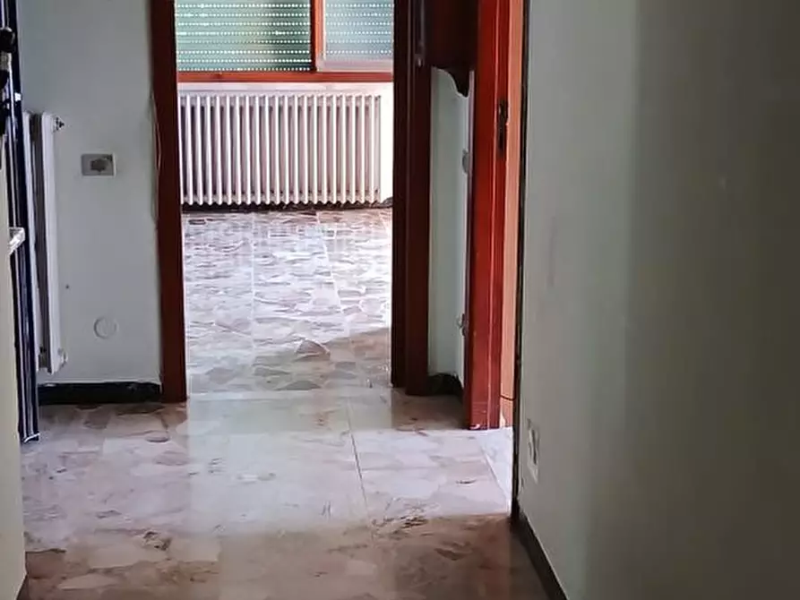 Immagine 5 di Casa semindipendente in vendita  a Castelnuovo Magra