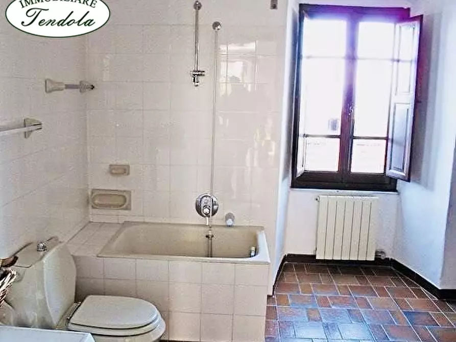 Immagine 6 di Casa semindipendente in vendita  a Ortonovo