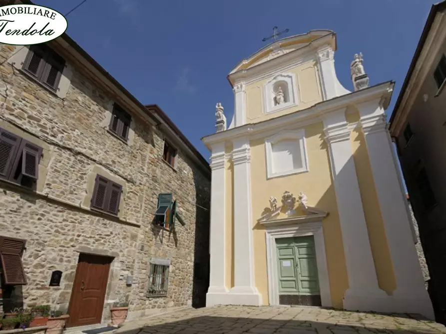 Immagine 9 di Casa semindipendente in vendita  a Ortonovo