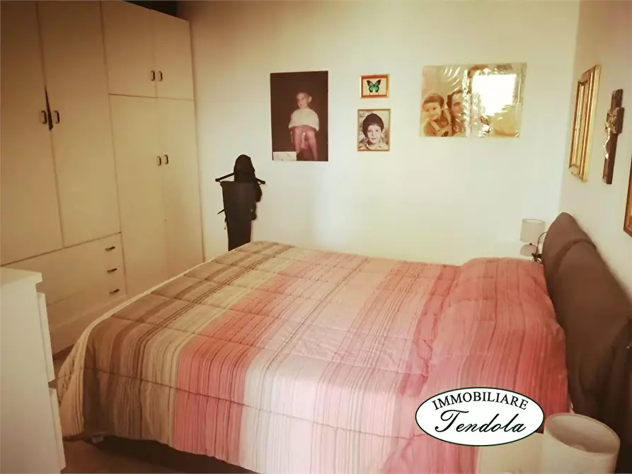 Immagine 7 di Casa semindipendente in vendita  a Ortonovo