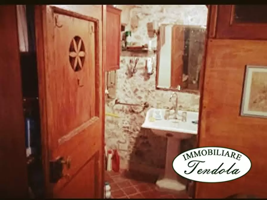 Immagine 4 di Casa semindipendente in vendita  a Ameglia