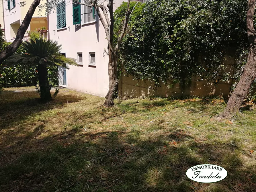 Immagine 9 di Casa semindipendente in vendita  a Ameglia