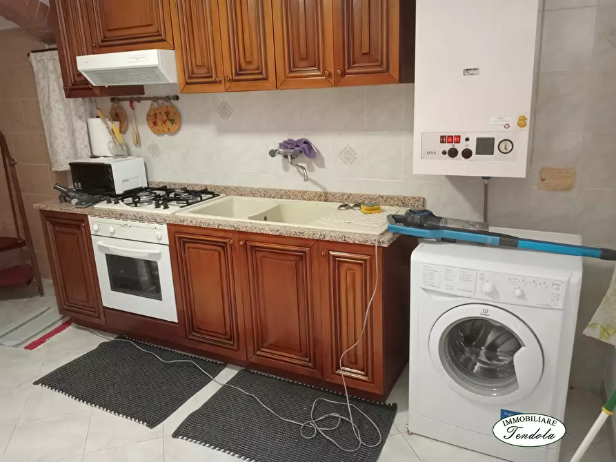 Immagine 2 di Casa semindipendente in vendita  a Castelnuovo Magra