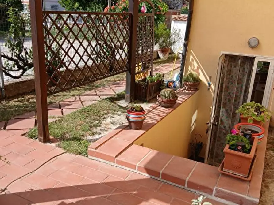 Immagine 3 di Casa semindipendente in vendita  a Fosdinovo