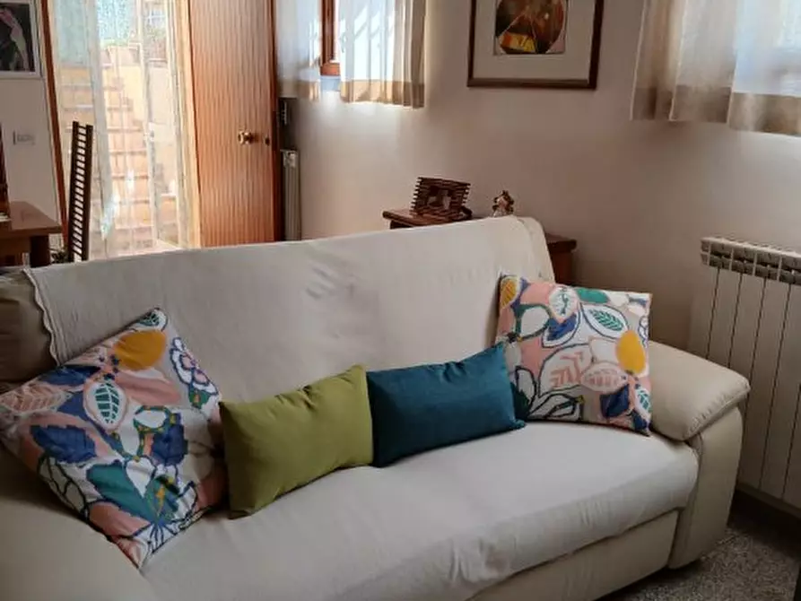 Immagine 9 di Casa semindipendente in vendita  a Fosdinovo