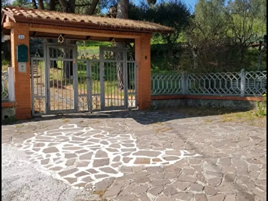 Immagine 1 di Casa semindipendente in vendita  a Fosdinovo