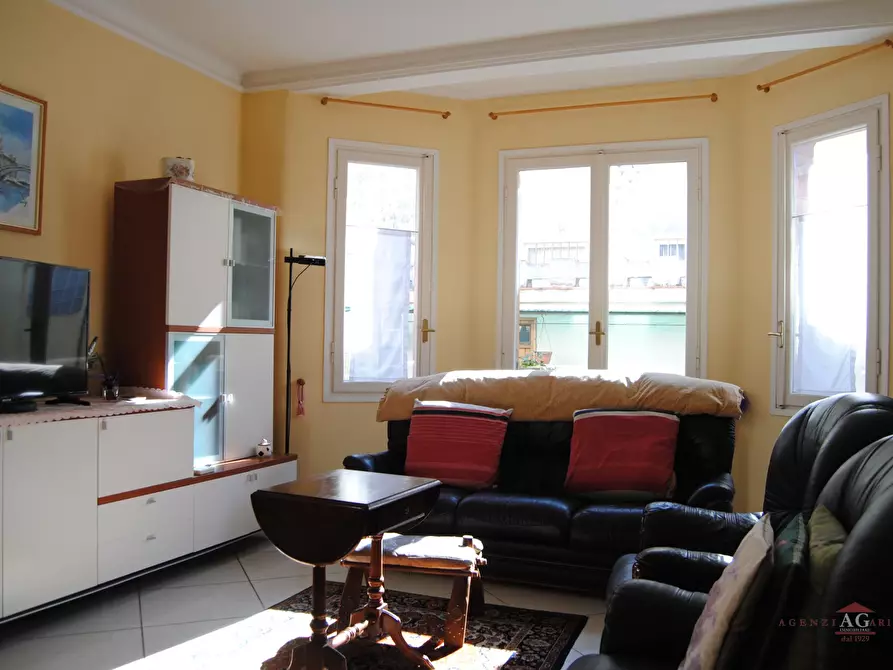 Immagine 5 di Casa indipendente in vendita  a Bordighera