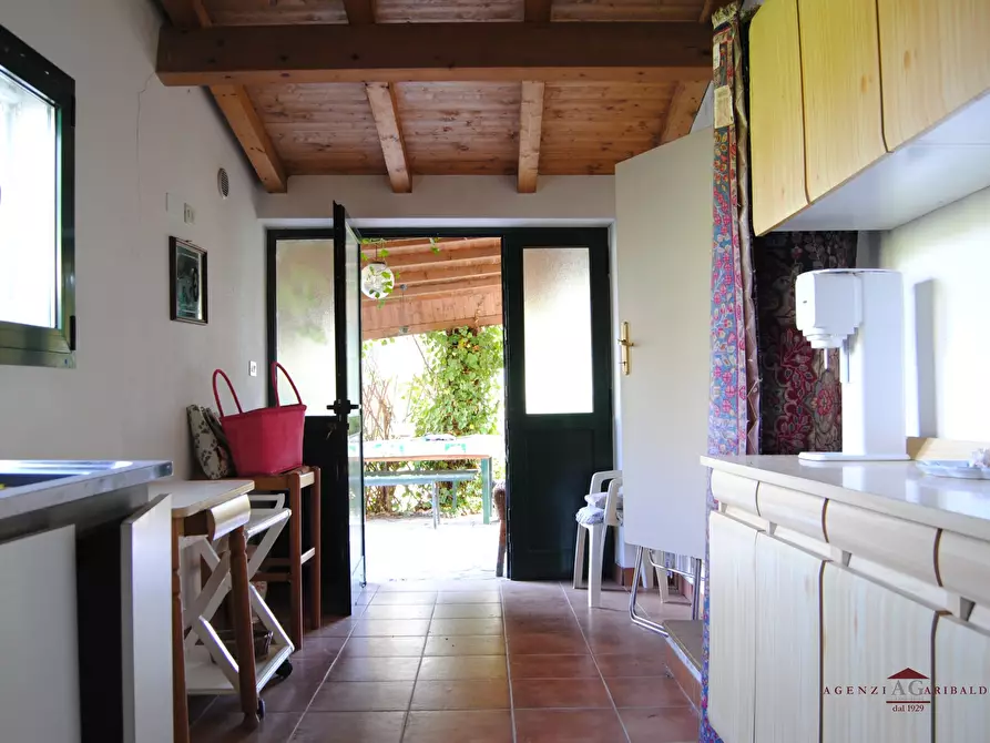 Immagine 6 di Casa indipendente in vendita  a Bordighera