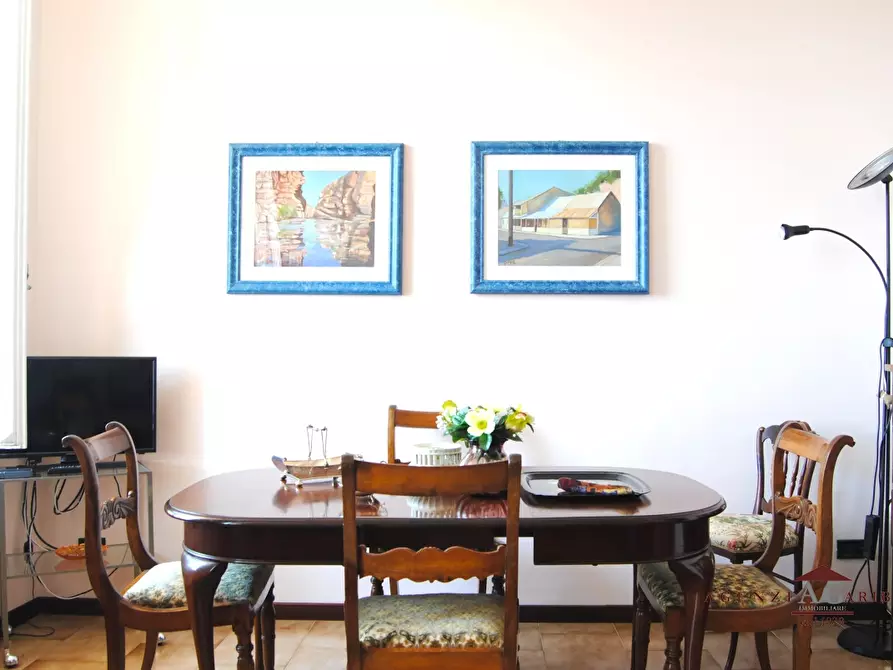 Immagine 3 di Casa semindipendente in vendita  a Bordighera