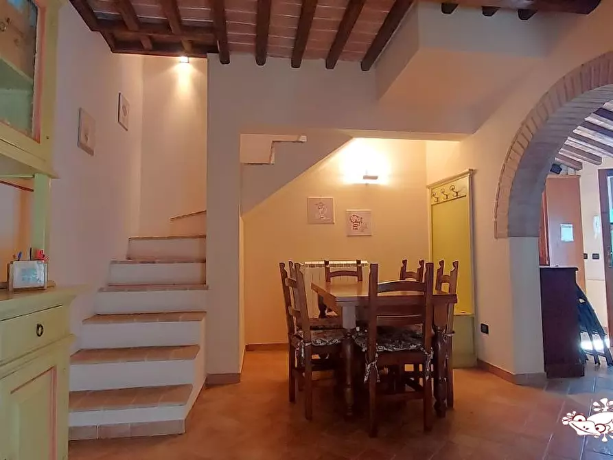 Immagine 6 di Villa in vendita  a Gambassi Terme