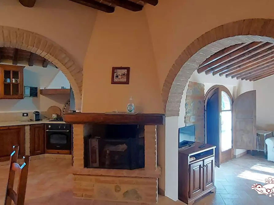 Immagine 9 di Villa in vendita  a Gambassi Terme