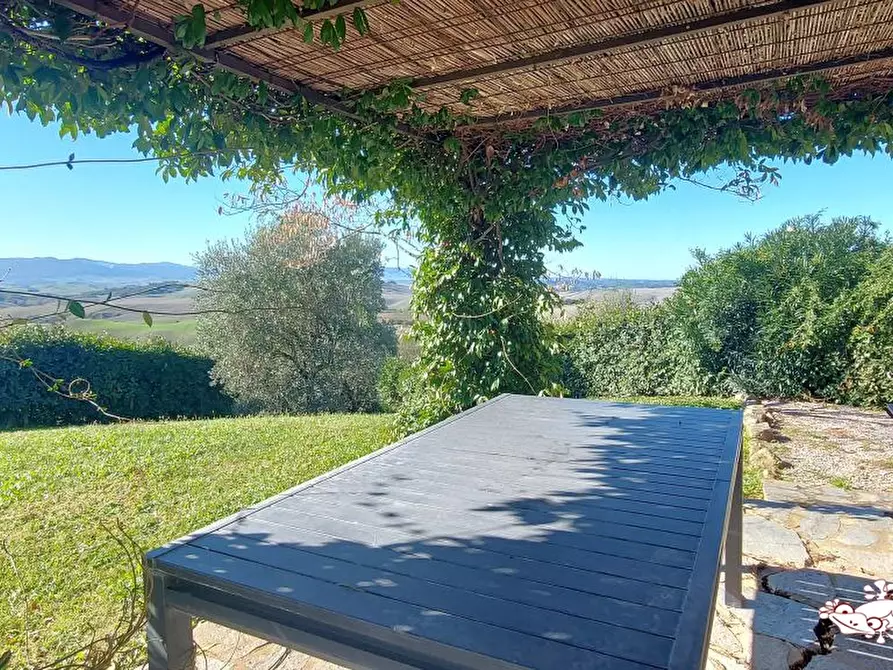 Immagine 3 di Villa in vendita  a Gambassi Terme