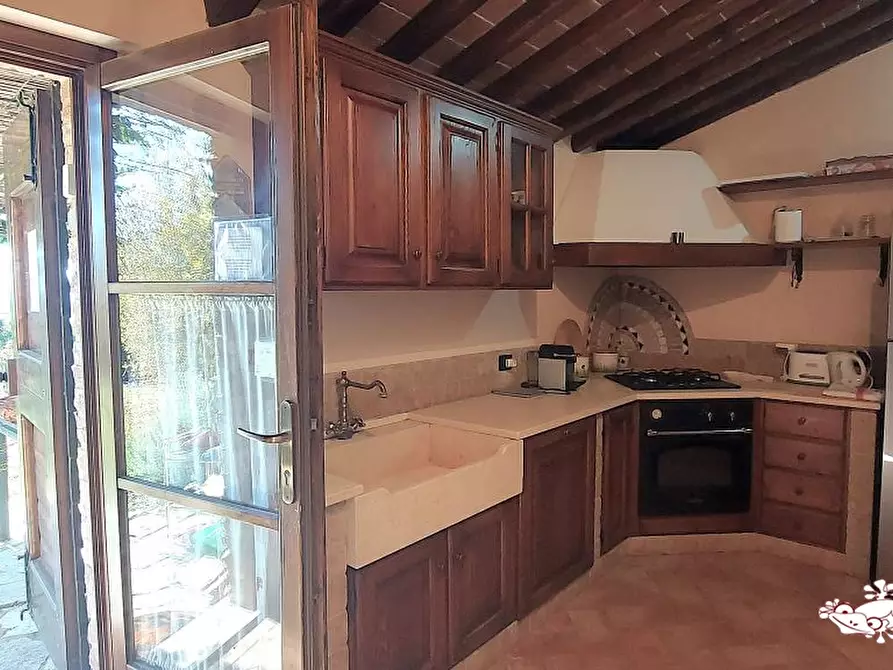 Immagine 5 di Villa in vendita  a Gambassi Terme