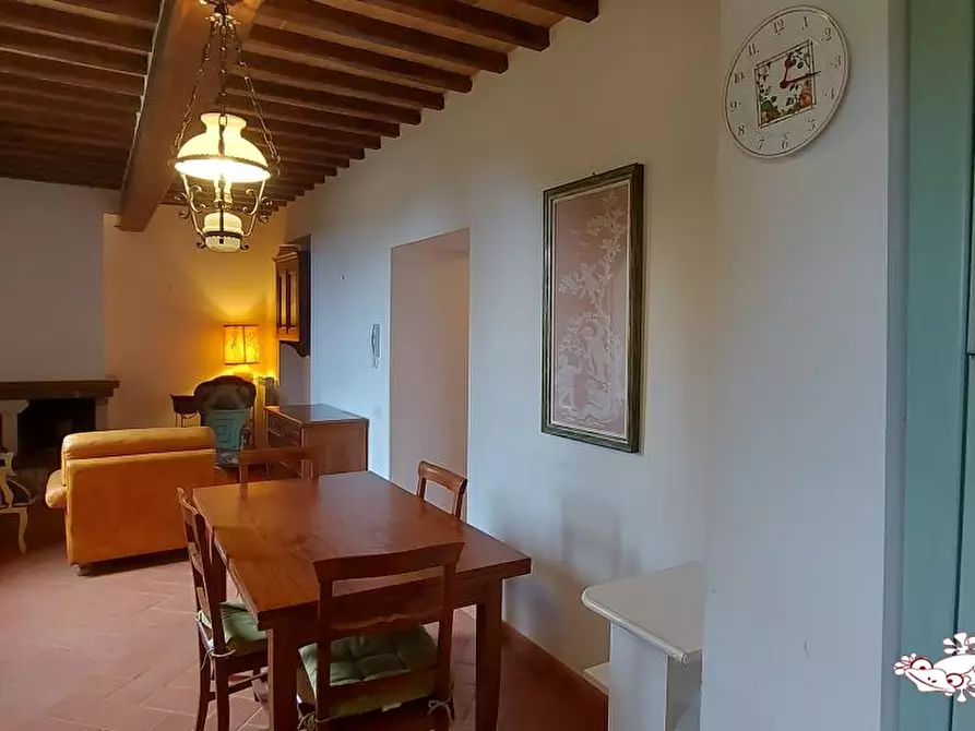 Immagine 1 di Villa in vendita  a San Gimignano