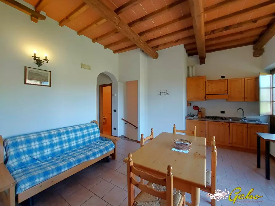 Immagine 1 di Villa in vendita  a Volterra