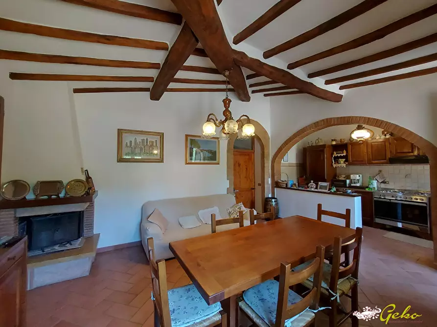 Immagine 1 di Villa in vendita  a San Gimignano