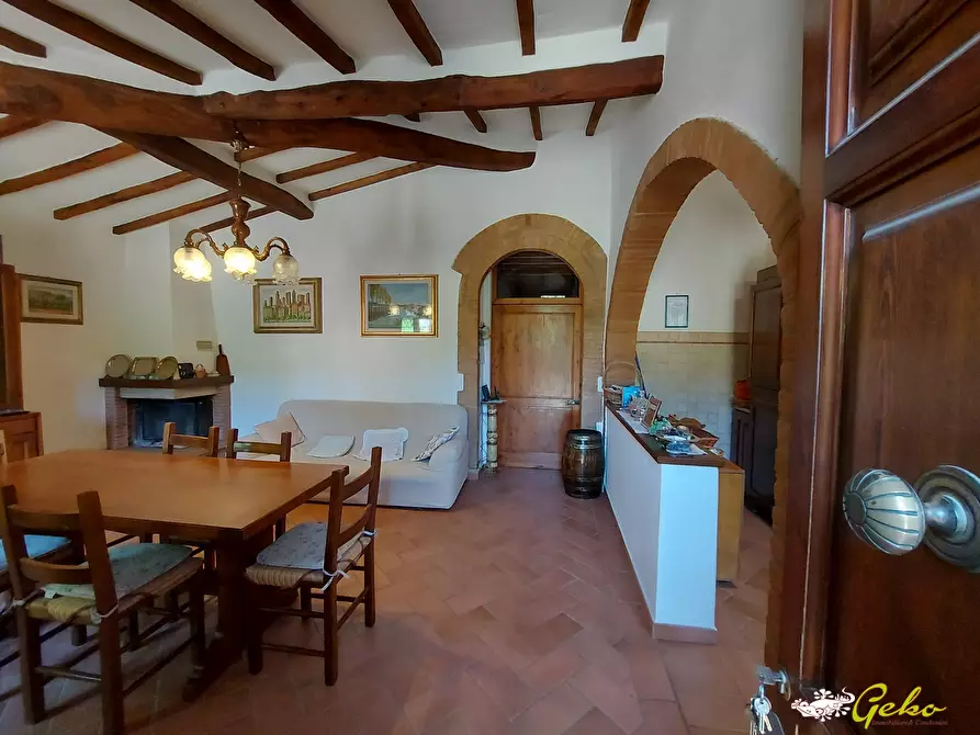 Immagine 3 di Villa in vendita  a San Gimignano