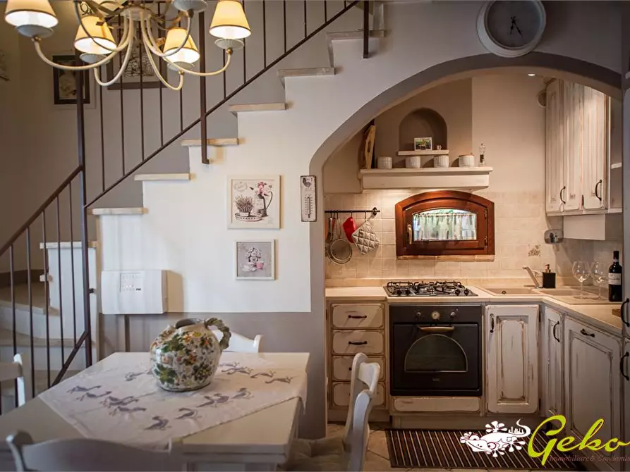 Immagine 3 di Villa in vendita  a San Gimignano