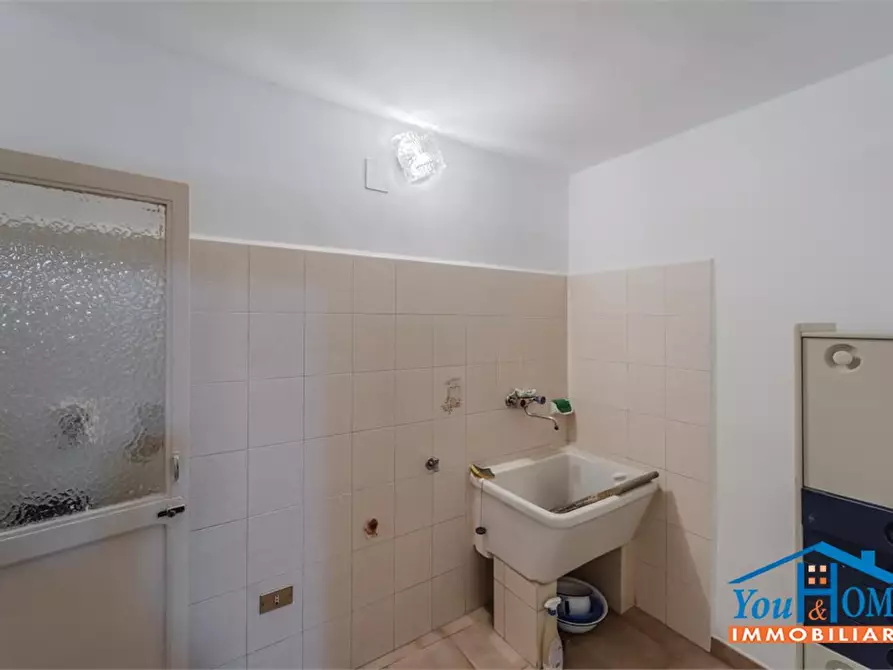 Immagine 5 di Villa in vendita  a Bari